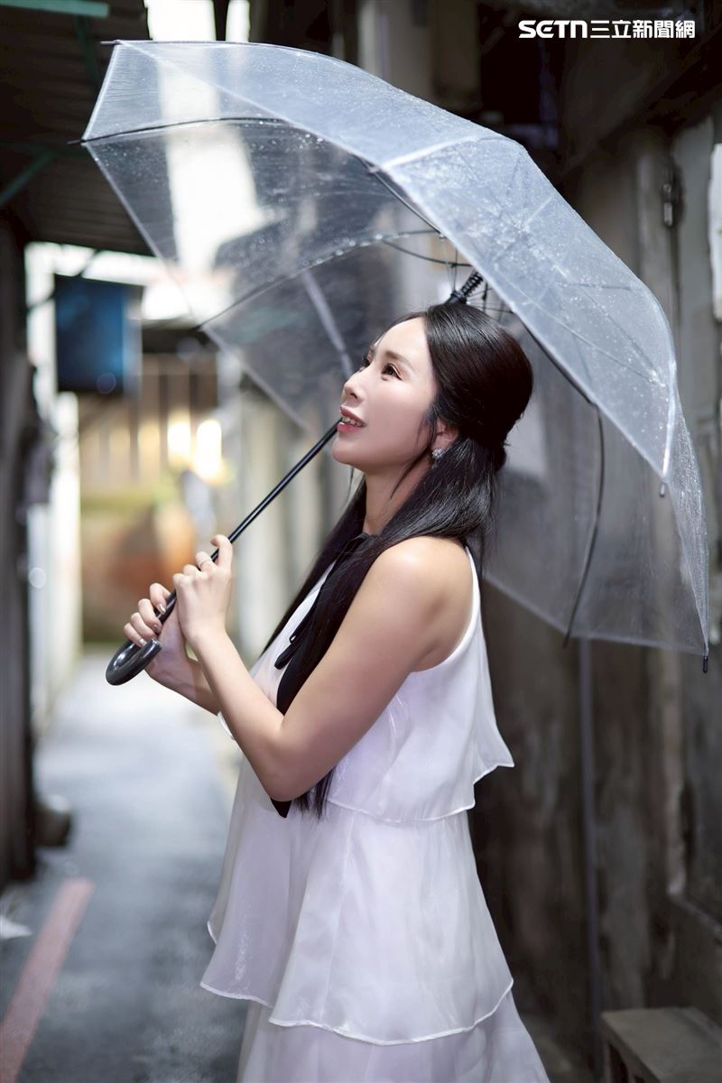 甄馨曾推出單曲，近年淡出演藝圈轉戰幕後。（圖／記者鄭孟晃攝影）