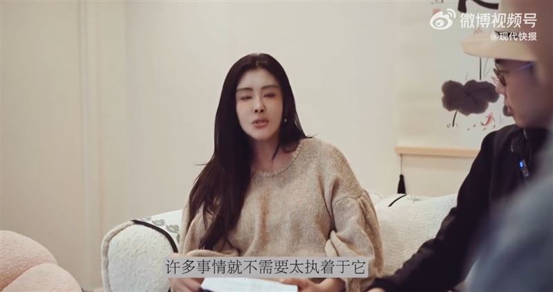 王祖賢退休後開始轉念思考。（圖／翻攝自微博）