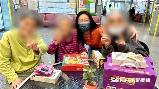 父逝後家垮了…她暖當三母子的「監護人」