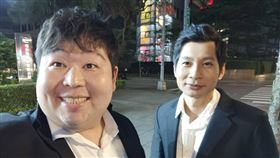 逸祥和山豬交情深厚，母親節特別前往探視山豬媽媽吸引6萬人讚。（圖／翻攝自黃逸祥粉絲團臉書）
