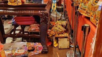 新／台中知名萬和宮遭破壞！媽祖金身墜地