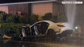 車禍,恆春,自撞,行車糾紛,消防栓,護欄,不治身亡,互嗆,互毆