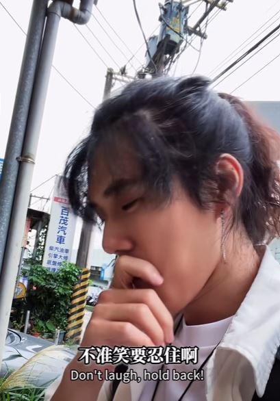 結果慘輸4歲小朋友。（圖／翻攝自奇軒Tricking臉書）