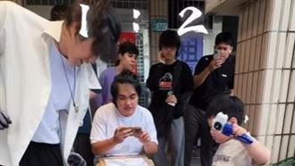 YouTuber奇軒近日參加了戰鬥陀螺大賽，（圖／翻攝自奇軒Tricking臉書）