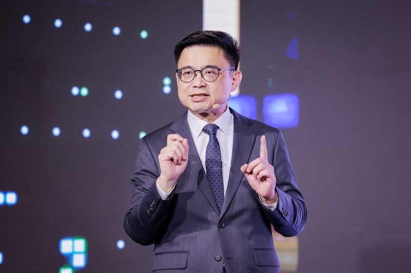 南方崛起，邁向國際！賴瑞隆發表第四棒的挑戰，公佈選戰主軸與視覺