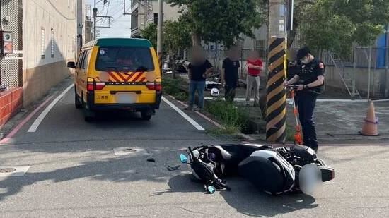 苗栗18歲男追撞娃娃車慘摔!車內師生嚇壞