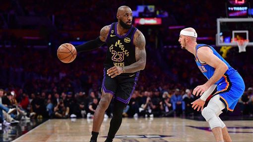 NBA／是否征戰第24季　詹姆斯親揭1關鍵