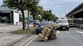 賓士男毒駕撞飛阿嬤！停19秒又踩油門輾斃
