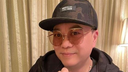 資深男星罕現身「保鑣護駕」被酸過氣藝人