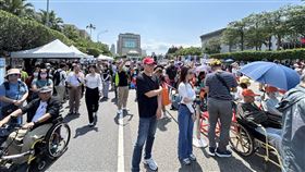 泰博科技董事長陳朝旺：台灣企業與照護家庭正在制度夾縫中求生。呼籲社會正視移工制度失衡下，企業被迫承受的沉重壓力。（圖／業者提供）