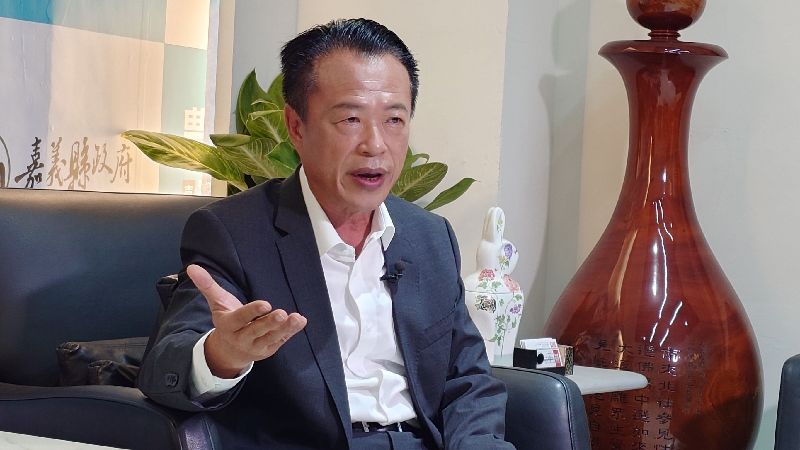 男潛入校園猥褻2學生遭收押，嘉義縣長翁章梁：追究失職人員