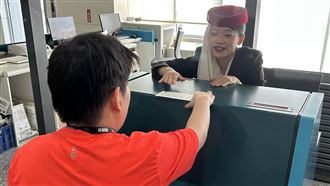 自閉兒出國不害怕　桃機聯阿聯酋模擬登機