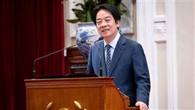總統賴清德接見「115年全國模範勞工、全國模範移工及其眷屬或陪同人員」（圖／總統府提供） 