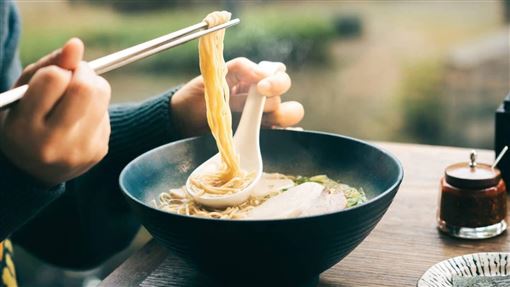 麵屋一燈又傳食物中毒　台中夫妻吃完腹瀉