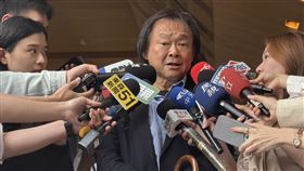 民進黨立委王世堅出席中執會前受訪（圖／記者劉秀敏攝影）