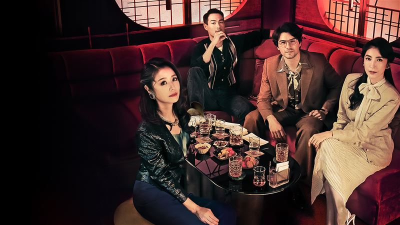 《華燈初上》在台灣掀起復古風。（圖／Netflix 提供）