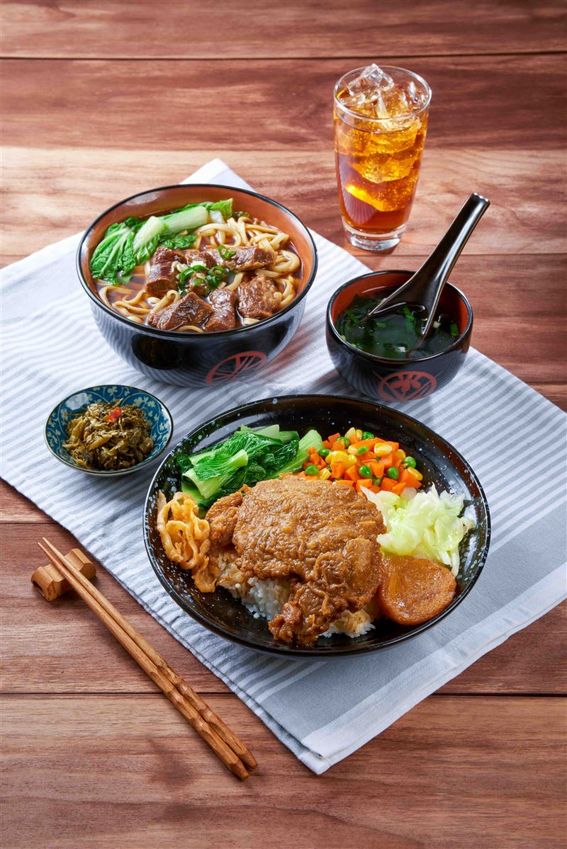 即日起連8天三商巧福原汁牛肉麵／紅燒排骨飯只要119元（圖／三商巧福提供）