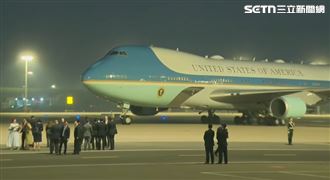 川普訪中!馬斯克:僅我和黃仁勳搭空軍一號