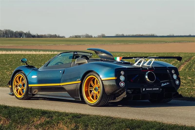 Pagani Zonda Unica手排訂製超跑，全球僅一輛。（圖／翻攝Broad Arrow Auctions網站）