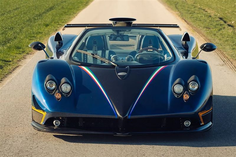 Pagani Zonda Unica手排訂製超跑。（圖／翻攝Broad Arrow Auctions網站）