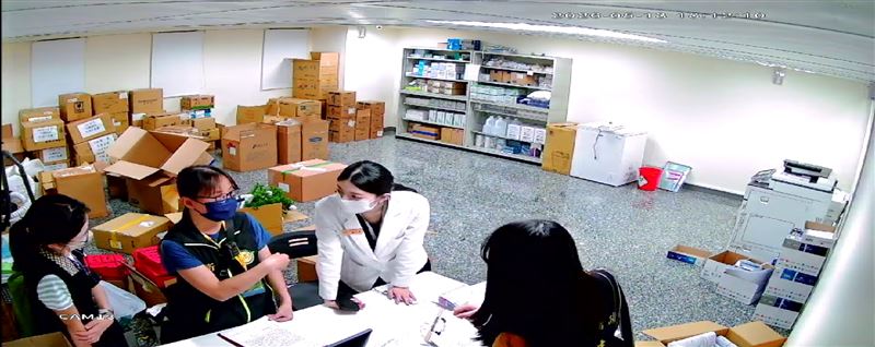 衛生局反擊業者控訴,指出多家門店總共裝設133支監視器。(圖/業者提供)