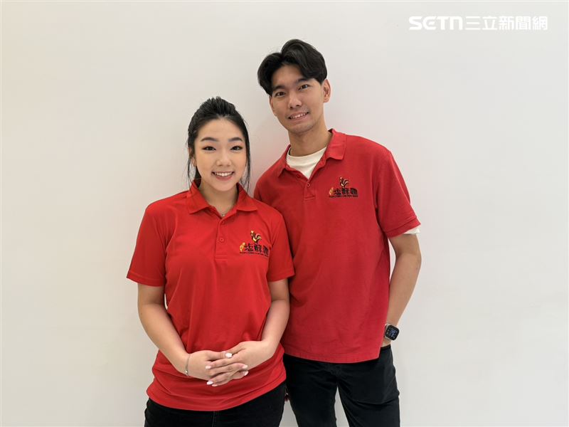 洪浩瑜、洪慈敏今年27歲與26歲目前在台灣鹽酥雞擔任營運總監與董事長特助。（圖／記者李育道攝影）
