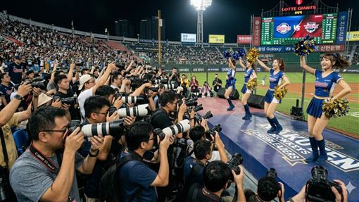 啦啦隊被鎖定部位特寫！大砲哥月賺1000萬