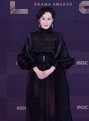 55歲韓國演員禹賢珠(우현주,音譯)三度癌症復發。(圖/翻攝自X)