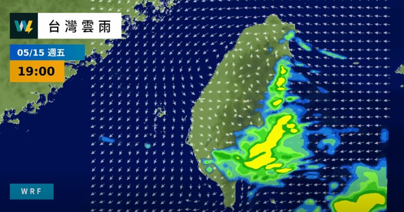 東部轉為迎風面,天氣仍較不穩定。(圖/翻攝自天氣風險 WeatherRisk)