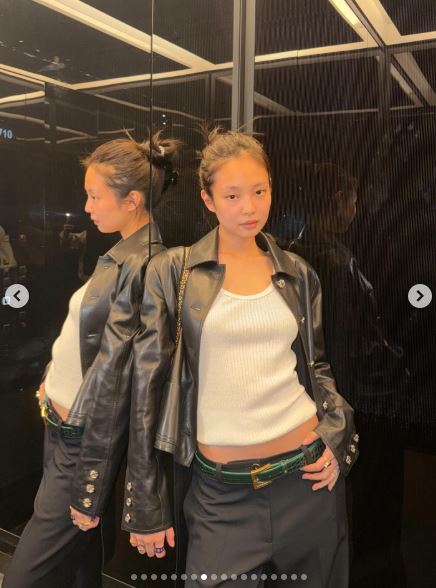 Jennie遭質疑修圖。(圖/翻攝自IG)