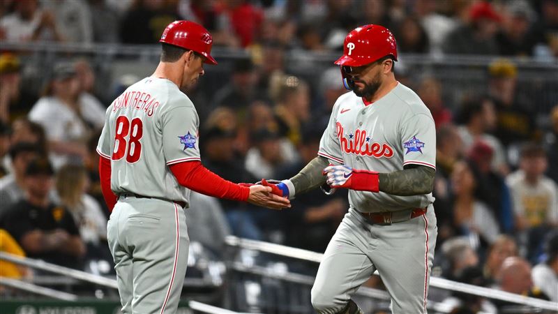 舒瓦伯（Kyle Schwarber）單場雙響，成為大聯盟首位20轟打者。（圖／翻攝自費城人推特）