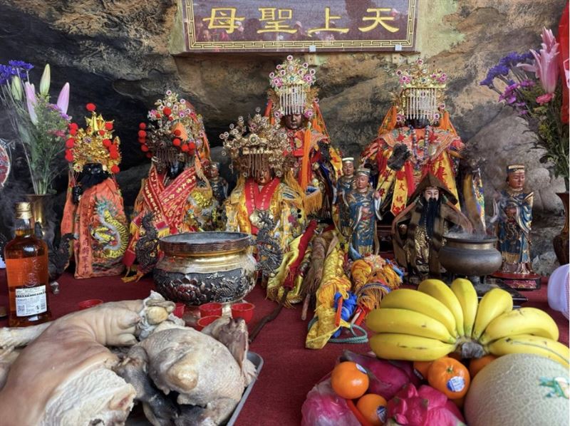 二媽回野柳媽祖洞。（圖／翻攝自金包里慈護宮粉絲專頁）