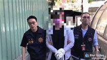 孫安佐測試噴火槍　上銬畫面曝光