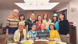 73歲湯蘭花罕現身近照曝光　嚇到全網