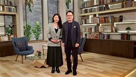 鄭弘儀合照王瑞霞。（圖／三立提供）