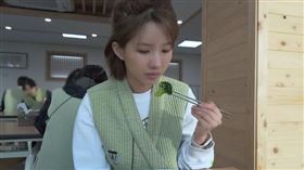田小娟成功吃下花椰菜。（圖／翻攝自youtube＠소녀소연백서）