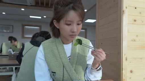 人氣女團人設崩塌？寺廟1舉動曝光網嚇傻