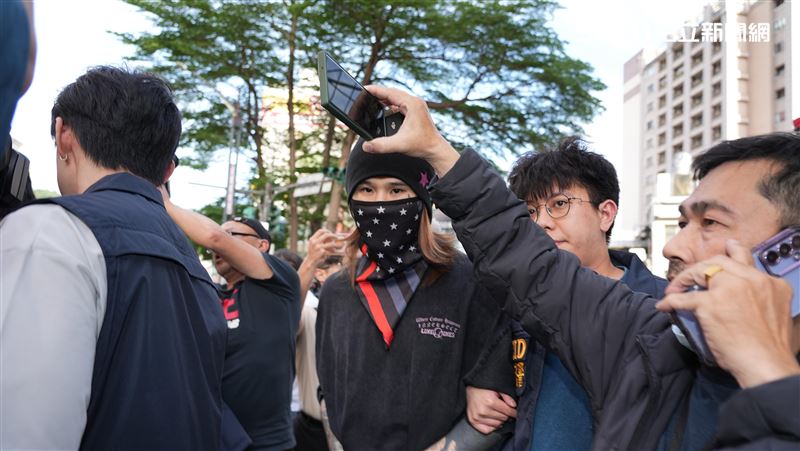 北投分局偵訊後也將經紀人「重讀」移送士林地檢署偵辦。（圖／記者鄭孟晃攝影）