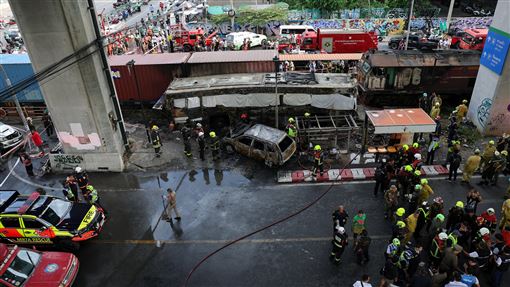 泰國曼谷爆發列車撞巴士　至少8死25傷