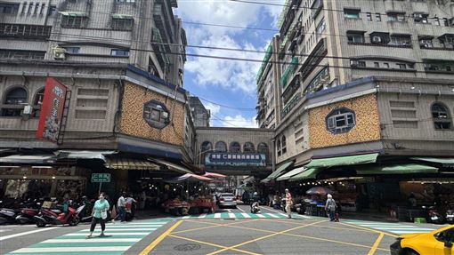 仁愛市場漏水　基市府揭原因：無關新冷氣