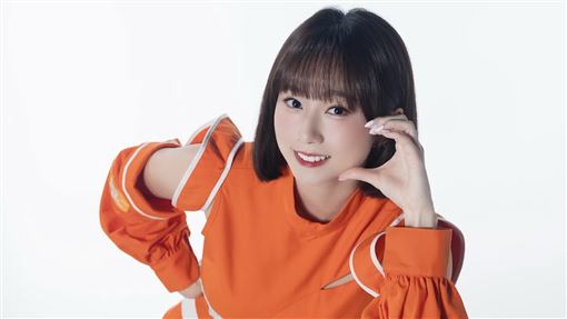 啦啦隊女神素顏長這樣　狂扭9秒萬網淪陷
