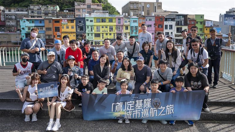 黑鳶深耕城市 球員化身在地導遊遊基隆