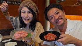 夢多開心曬出和Angela佐藤同桌享用美食,連吃三頓笑喊差點破產。（圖/翻攝自夢多臉書）