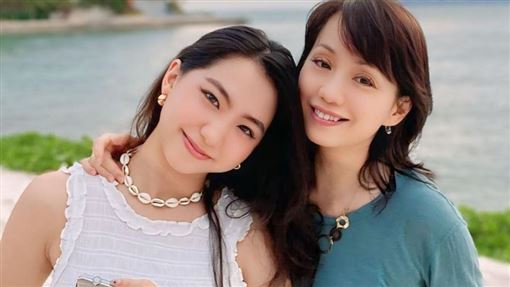 愛女遭酸炫富！蔡幸娟曬合照　深夜吐心聲