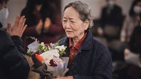 「國民奶奶」金英玉的丈夫、前KBS主播金永吉（김영길，音譯）於17日離世，享壽89歲。（圖／翻攝自IG @kimyoung_ok）
