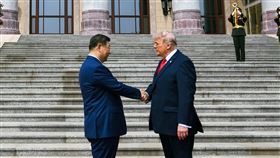 美國總統川普近日前往北京與中國國家主席習近平見面。（圖／翻攝自白宮臉書）