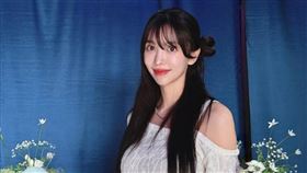 尹到怡首度揭開自己離開韓團來台發展原因。（圖／翻攝自IG @yxxndoi_）