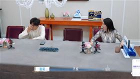 秦昊（左）、伊能靜提前返回飯店。（圖／翻攝自YouTube）
