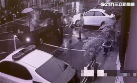 淡江大橋「路倒哥」又闖禍！偷小貨車遭警方逮捕。（圖／翻攝畫面）