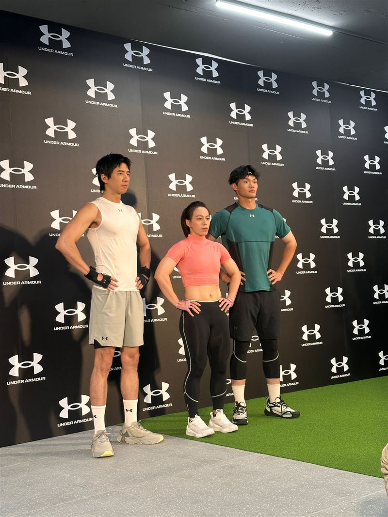 左起傅孟柏、郭婞淳、王博玄一同出席UA記者會。(圖/記者趙浩雲攝影)
